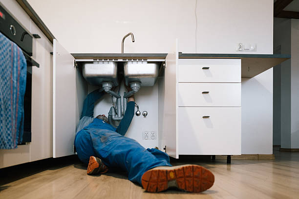 Professional Leak Detection technician working in New London, NH